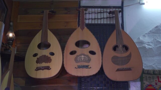 08-09-2025 shoting in Bahrain, The oud is similar to other types of lute The Medieval Islamic Oud