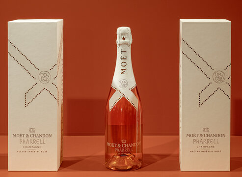 Limited edition bottle of Mo&euml;t & Chandon Nectar Imperial Ros&eacute; Champagne. Milan, Italy, 24 December 2025