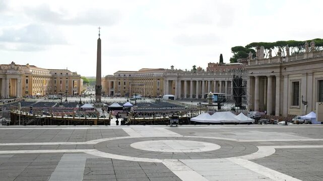 panoramic square vatican city saint peter&rsquo;s basilica stage arched open layout appears structured from wide side view arch frame forecourt 