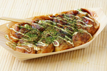 大阪名物　たこ焼き