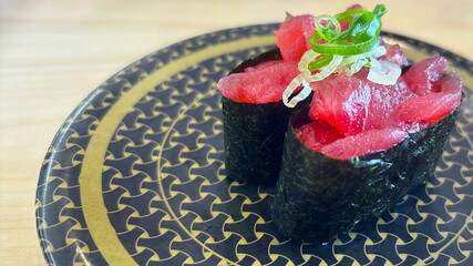 鮪の軍艦寿司_握り寿司 © Sagohachi