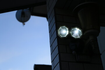 玄関についたソーラーライト