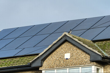 Fototapeta premium solar panels on a rooftop