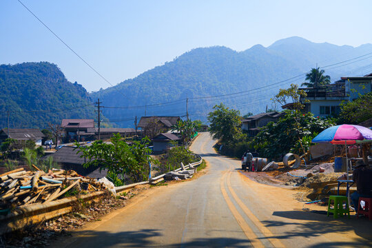 Pha Hee village, a traditional Akha hill tribe community perched on the mountains of Chiang Rai in Northern Thailand