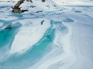 Fototapeta premium Lago ghiacciato in primavera