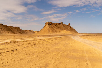 widok pustyni, góra, skarpa