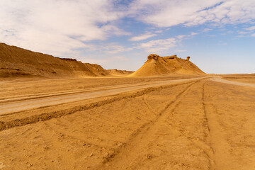 widok pustyni, góra, skarpa © ckukis