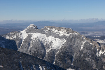 Zimowa ikona Tatr – monumentalny profil Giewontu w mroźny dzień © W Podróży do Chmur
