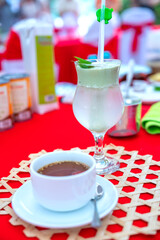 Fresh fruit juices made from a variety of fruits, vegetables, and roots contain many vitamins and minerals that are very beneficial to human health during work.