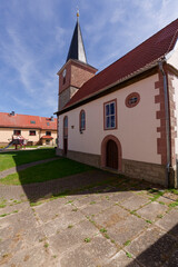 Historischer Ortskern von Mittelsdorf, einem Ortsteil der Stadt Kaltennordheim, Biosph&auml;renreservat Rh&ouml;n, Landkreis Schmalkalden-Meiningen in Th&uuml;ringen, Deutschland
