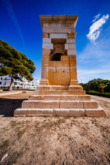 Obraz premium Front View of the Roman Sant Josep Tower
