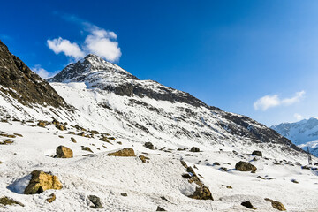 Bivio, Julierpass, Passstrasse, Passhöhe, Engadin, Alpen, Piz Turba, Piz Platta, Winter, Winterwanderweg, Wintersport, Neuschnee, Schneedecke, Graubünden, Schweiz