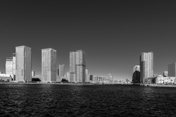 冬の青空と豊洲から見た晴海　晴海運河　東京都江東区豊洲