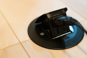 マンションリフォーム時にデザインされたとても便利な埋め込み型電源コンセント