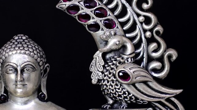 Silver Idol of Mahaveer Swami | Jain Dharma Tirthankara Murti Symbolizing Peace, Ahimsa, Meditation, and Spiritual Enlightenment in Traditional Indian Religious Art