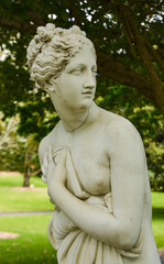 est&aacute;tua no botanical garden, sydney