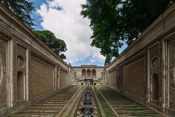 Obraz premium Italy - Caprarola - Palazzo Farnese - Looking up the Catena d'acqua water chain towards the Casino