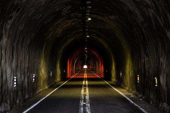 Tunel hacia la luz