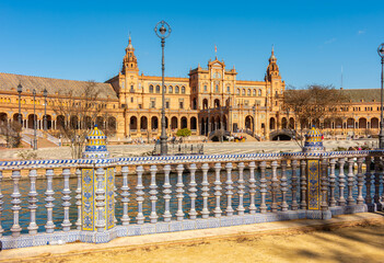 Obraz premium Architecture and canals of Spain square in Seville, Spain