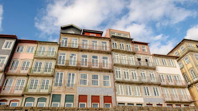 Colorful facades of Cais da Ribeira overlooking the Douro