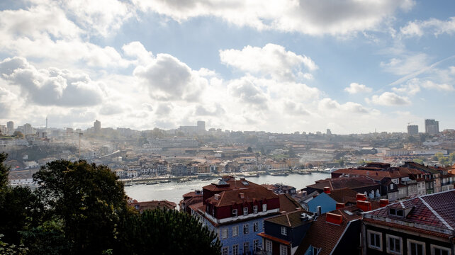 Panoramic view of Vila Nova de Gaia from San Lorenzo