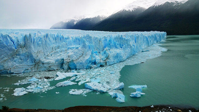 perito moreno glacier argentina