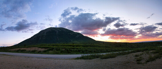 Fototapeta premium Colorful sky next to Donnelly Dome