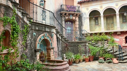 和歌山マリーナシティの南欧風噴水広場