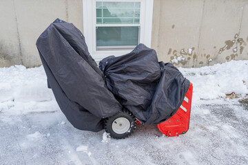snow blower outdoor with cover