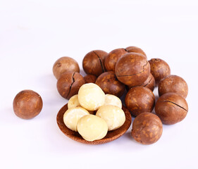 Obraz premium Natural organic macadamia nuts, healthy eating