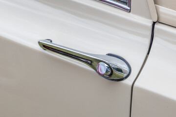 車のドアハンドル　Unusual door handles from old cars