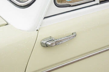 車のドアハンドル　Unusual door handles from old cars