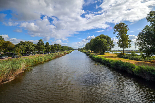 Hennipsloot canal between Rotte River and Ring Canal of Zuidplaspolder