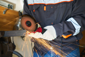 cutting metal with an angle grinder