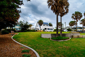 Taken at Hungry Point Reserve on the Cliff Top Walk in December 2025, this photo shows the coastline views toward Bundeena and Maianbar, with people enjoying hiking and coastal life.