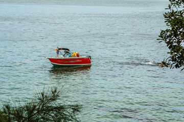 Taken at Hungry Point Reserve on the Cliff Top Walk in December 2025, this photo shows the coastline views toward Bundeena and Maianbar, with people enjoying hiking and coastal life.