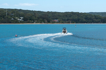 Taken at Hungry Point Reserve on the Cliff Top Walk in December 2025, this photo shows the coastline views toward Bundeena and Maianbar, with people enjoying hiking and coastal life.