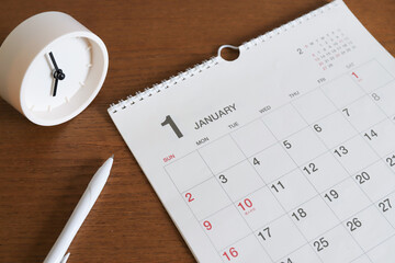 1月のカレンダーと時計　スケジュール