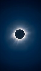 Obraz premium Celestial Wonder A Solar Eclipse Reveals a Ring of Light Across Azure Skies