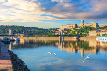 Places of visit of Budapest Chain Bridge and Buda castle at sunset, Hungary