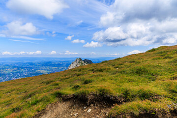 Lone Mountain Peak View from Grassy Slope © Jorens