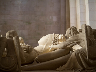 Tomb of Ines de Castro inside the church of Mosteiro de Santa Maria de Alcoba&ccedil;a