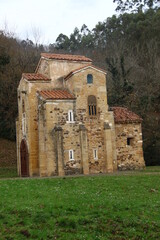 Iglesia de San miguel de Lillo