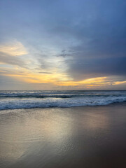 Obraz premium Beautiful sunset on the beach at Khao Lak, Thailand.