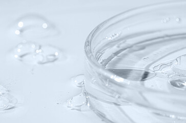 Transparent cosmetic product for skin care.