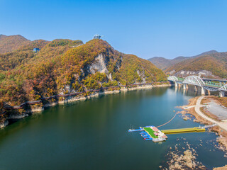충북 단양군 단양강의 가을 풍경
