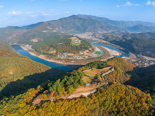 충북 단양군 온달산성의 가을 풍경
