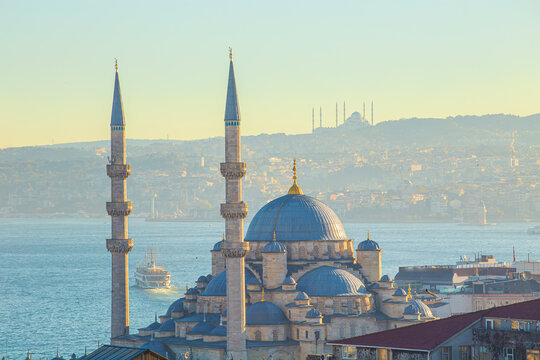 Sunrise in Istanbul. The New Valide Sultan Mosque and the &Ccedil;amlıca Mosque in the background.