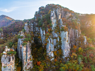 충북 옥순봉과 충주호의 가을 풍경