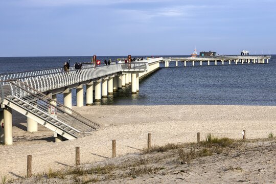 Pier, Prerow, Fischland-Dar&szlig;-Zingst, Western Pomerania Lagoon Area National Park, Mecklenburg-Western Pomerania, Germany